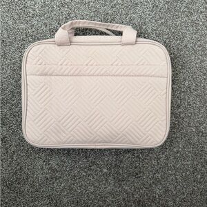 Chic Quilted Cream Cosmetic Bag